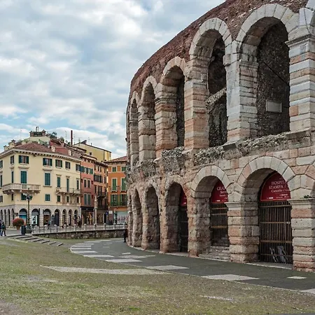 The Roof Life * Verona